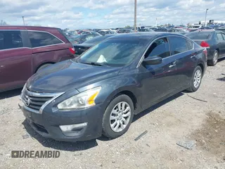 2013 Nissan Altima 2.5 S with VIN 1N4AL3AP4DC913024, listed as a IAAI auction lot 42045465 with 172,990 mi miles and . Bid and sale history available at carsss.com. Image 17.