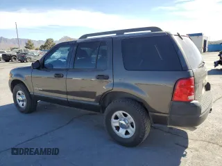 2005 Ford Explorer XLS z VIN 1FMZU62K05UA91098, wystawiony jako Copart lot #42656045 z przebiegiem 205 058 mil mil oraz Czysty tytuł • Clean title. Historia ofert i sprzedaży dostępna na DreamBid. Obrazek 2.