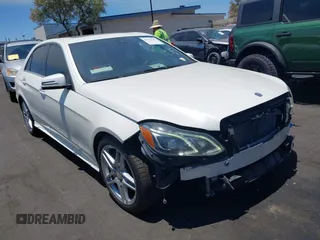 2014 Mercedes-Benz E 550 Sport с VIN WDDHF9BBXEA784831, выставлен на аукционе IAAI как лот 42619981 с пробегом 182 764 миль миль и . История ставок и продаж доступна на DreamBid. Изображение 1.