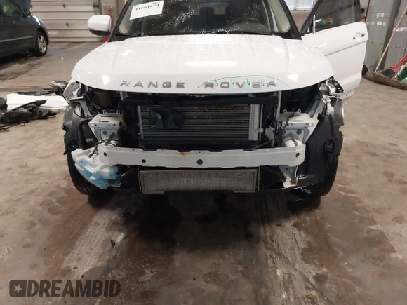 2013 Land Rover Range Rover Evoque Pure Plus with VIN SALVP2BG5DH759640, listed as a IAAI auction lot 41661674 with 164,416 mi miles. Bid and sale history available at carsss.com. Image 6.