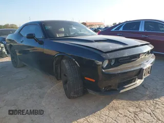2016 Dodge Challenger SXT Plus z VIN 2C3CDZAG5GH345617, wystawiony jako IAAI lot #40801879 z przebiegiem 94 610 mil mil oraz . Historia ofert i sprzedaży dostępna na DreamBid. Obrazek 1.