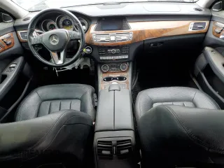 2012 Mercedes-Benz CLS 550 with VIN WDDLJ7DB8CA039888, listed as a Copart auction lot 50652995 with 167,075 mi miles and Salvage title. Bid and sale history available at DreamBid. Image 8.