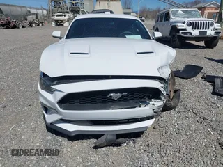 2018 Ford Mustang EcoBoost z VIN 1FA6P8TH9J5101182, wystawiony jako IAAI lot #41847168 z przebiegiem 98 168 mil mil oraz . Historia ofert i sprzedaży dostępna na DreamBid. Obrazek 13.
