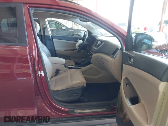 2016 Hyundai Tucson Limited with VIN KM8J33A21GU069937, listed as a IAAI auction lot 41861070 with 126,716 mi miles. Bid and sale history available at carsss.com. Image 5.