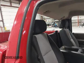 2008 Chevrolet Silverado 1500 1LT with VIN 1GCEK14008E131895, listed as a IAAI auction lot 41976247 with 178,669 mi miles and . Bid and sale history available at DreamBid. Image 8.