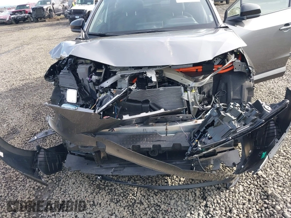 2024 Toyota bZ4X XLE z VIN JTMABACA2RA069207, wystawiony jako IAAI lot #41632667 z przebiegiem 7329 mil mil oraz . Historia ofert i sprzedaży dostępna na DreamBid. Obrazek 6.