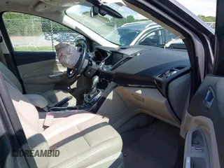 2014 Ford Escape Titanium с VIN 1FMCU9J93EUA26932, выставлен на аукционе IAAI как лот 42223047 с пробегом 158 814 миль миль и . История ставок и продаж доступна на DreamBid. Изображение 5.