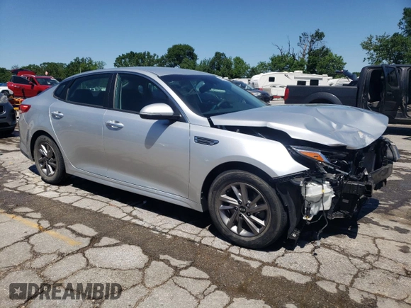 2020 Kia Optima LX z VIN 5XXGT4L34LG381745, wystawiony jako Copart lot #57808785 z przebiegiem 67 740 mil mil oraz Szkoda całkowita • Salvage title. Historia ofert i sprzedaży dostępna na DreamBid. Obrazek 4.