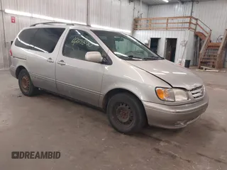 2001 Toyota Sienna LE z VIN 4T3ZF13C31U324428, wystawiony jako IAAI lot #42238030 z przebiegiem 209 762 mil mil oraz . Historia ofert i sprzedaży dostępna na DreamBid. Obrazek 1.