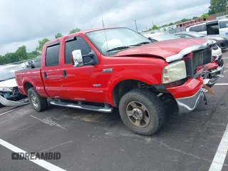 2006 Ford F-250 XL z VIN 1FTSW21PX6ED69409, wystawiony jako IAAI lot #42263767 z przebiegiem 233 176 mil mil oraz . Historia ofert i sprzedaży dostępna na DreamBid. Obrazek 13.