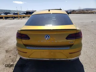 2019 Volkswagen Arteon SEL Premium R-Line z VIN WVWTR7AN8KE000744, wystawiony jako Copart lot #46191103 z przebiegiem Nie podano mil oraz . Historia ofert i sprzedaży dostępna na DreamBid. Obrazek 6.