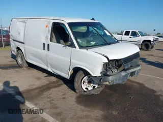 2019 Chevrolet Express Cargo Van with VIN 1GCWGAFP7K1321899, listed as a IAAI auction lot 41894965 with 258,424 mi miles. Bid and sale history available at carsss.com. Image 1.