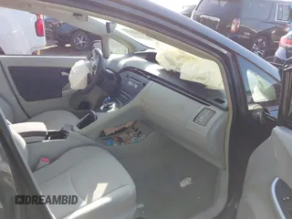 2011 Toyota Prius I with VIN JTDKN3DU4B1377629, listed as a IAAI auction lot 41994624 with 120,950 mi miles and . Bid and sale history available at DreamBid. Image 5.