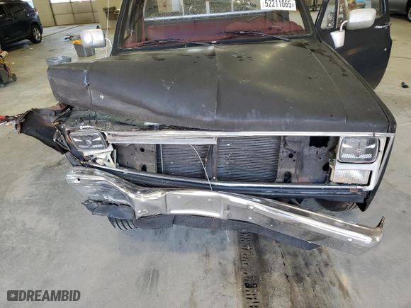 1985 Chevrolet Pickup with VIN 1GCDC14H8FF436325, listed as a Copart auction lot 52211065 with 26,625 mi miles and Salvage Title. Bid and sale history available at carsss.com. Image 11.