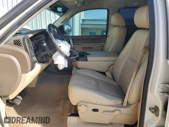 2013 GMC Sierra 1500 SLE z VIN 3GTP1VE01DG292910, wystawiony jako Copart lot #52594535 z przebiegiem 147 725 mil mil oraz Szkoda całkowita • Salvage title. Historia ofert i sprzedaży dostępna na DreamBid. Obrazek 7.