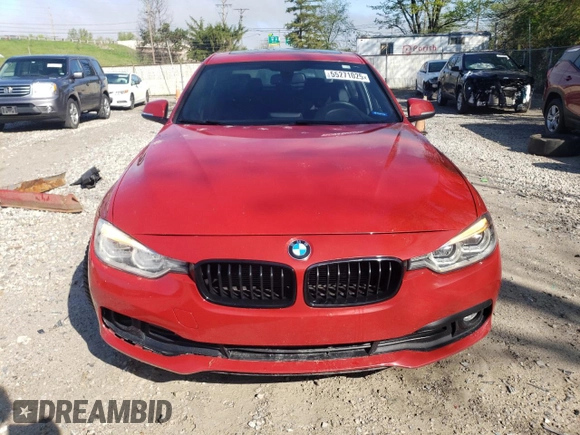 2018 BMW 3 Series 320i xDrive z VIN WBA8A3C57JA491782, wystawiony jako Copart lot #55271025 z przebiegiem 82 886 mil mil oraz Szkoda całkowita • Salvage title. Historia ofert i sprzedaży dostępna na DreamBid. Obrazek 5.