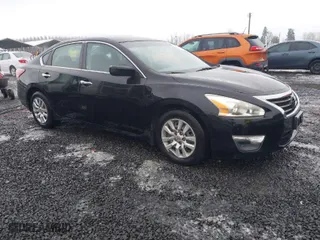2013 Nissan Altima 2.5 SL with VIN 1N4AL3AP8DN564163, listed as a IAAI auction lot 41570153 with 134,031 mi miles. Bid and sale history available at carsss.com. Image 1.