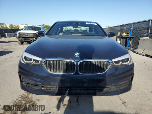 2019 BMW 5 Series 530e xDrive with VIN WBAJB1C51KB376996, listed as a Copart auction lot 52581175 with 42,369 mi miles and Salvage title. Bid and sale history available at DreamBid. Image 5.