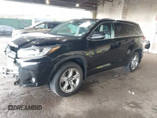 2019 Toyota Highlander Limited z VIN 5TDDZRFH1KS944074, wystawiony jako IAAI lot #42187375 z przebiegiem 118 030 mil mil oraz . Historia ofert i sprzedaży dostępna na DreamBid. Obrazek 17.