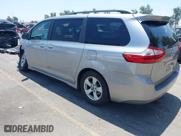 2018 Toyota Sienna LE Auto Access Seat с VIN 5TDKZ3DCXJS937151, выставлен на аукционе IAAI как лот 42396520 с пробегом 66 947 миль миль и . История ставок и продаж доступна на DreamBid. Изображение 3.