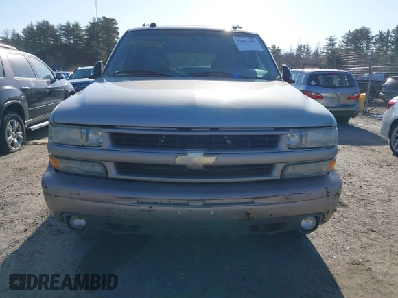 2004 Chevrolet Suburban Z71 with VIN 3GNFK16T94G306117, listed as a IAAI auction lot 41802606 with 172,269 mi miles. Bid and sale history available at carsss.com. Image 6.