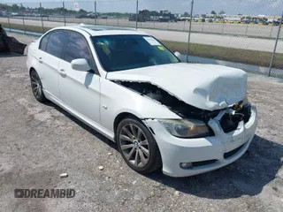 2011 BMW 3 Series 328i with VIN WBAPH7C53BE461025, listed as a IAAI auction lot 41925054 with 150,175 mi miles. Bid and sale history available at carsss.com. Image 1.