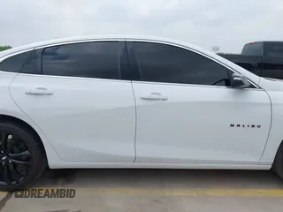 2018 Chevrolet Malibu LT with VIN 1G1ZD5ST2JF247673, listed as a IAAI auction lot 41911592 with 92,191 mi miles and . Bid and sale history available at carsss.com. Image 13.