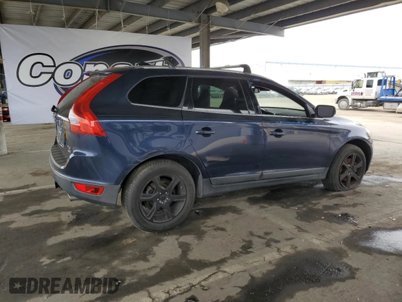 2013 Volvo XC60 T6 z VIN YV4902DZ9D2442570, wystawiony jako Copart lot #53740865 z przebiegiem 152 701 mil mil oraz Czysty tytuł • Clean title. Historia ofert i sprzedaży dostępna na DreamBid. Obrazek 3.