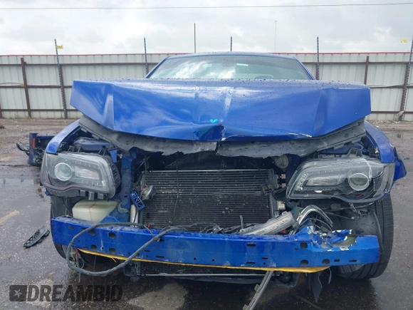 2018 Chrysler 300 S z VIN 2C3CCABG9JH269507, wystawiony jako IAAI lot #42156753 z przebiegiem 142 247 mil mil oraz . Historia ofert i sprzedaży dostępna na DreamBid. Obrazek 6.