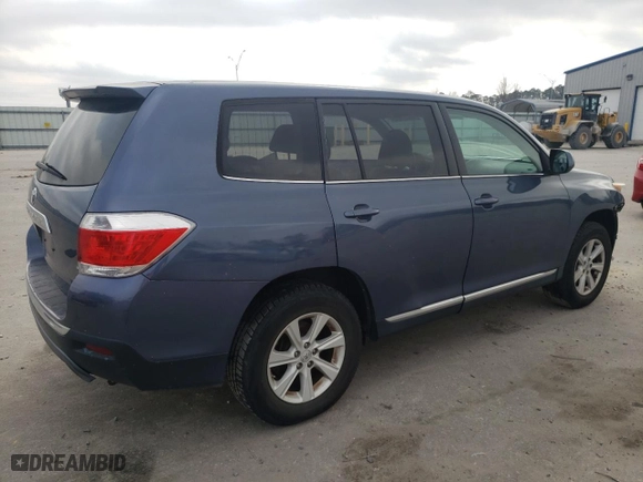 2013 Toyota Highlander with VIN 5TDZA3EH4DS039603, listed as a Copart auction lot 43221495 with 212,353 mi miles and Salvage Title. Bid and sale history available at carsss.com. Image 3.
