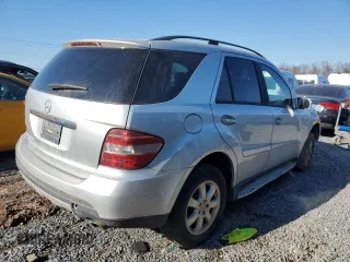 2006 Mercedes-Benz M 350 with VIN 4JGBB86E46A005608, listed as a Copart auction lot 87710135 with 139,771 mi miles and Clean Title. Bid and sale history available at DreamBid. Image 3.