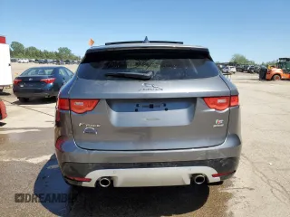 2017 Jaguar F-Pace S z VIN SADCM2BV1HA488777, wystawiony jako Copart lot #53279475 z przebiegiem Nie podano mil oraz Szkoda całkowita • Salvage title. Historia ofert i sprzedaży dostępna na DreamBid. Obrazek 6.