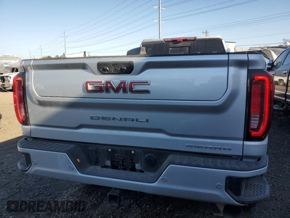 2023 GMC Sierra 3500HD Denali z VIN 1GT49WEYXPF254508, wystawiony jako Copart lot #69431844 z przebiegiem 15 678 mil mil oraz Szkoda całkowita • Salvage title. Historia ofert i sprzedaży dostępna na DreamBid. Obrazek 6.