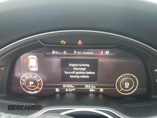 2017 Audi Q7 Premium Plus z VIN WA1LAAF78HD017115, wystawiony jako Copart lot #64700185 z przebiegiem 87 056 mil mil oraz Szkoda całkowita • Salvage title. Historia ofert i sprzedaży dostępna na DreamBid. Obrazek 9.