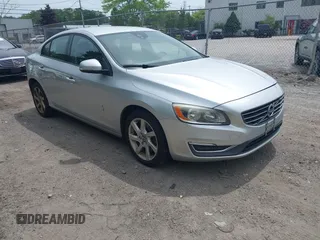 2014 Volvo S60 T5 z VIN YV1612FH2E1285649, wystawiony jako IAAI lot #42371884 z przebiegiem 220 470 mil mil oraz . Historia ofert i sprzedaży dostępna na DreamBid. Obrazek 1.