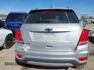 2019 Chevrolet Trax LT with VIN 3GNCJLSBXKL205025, listed as a IAAI auction lot 41855692 with 79,609 mi miles and . Bid and sale history available at carsss.com. Image 17.
