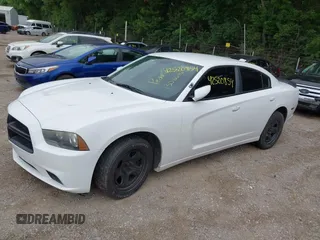 2013 Dodge Charger Police z VIN 2C3CDXAT8DH538423, wystawiony jako IAAI lot #42520854 z przebiegiem 147 346 mil mil oraz . Historia ofert i sprzedaży dostępna na DreamBid. Obrazek 2.