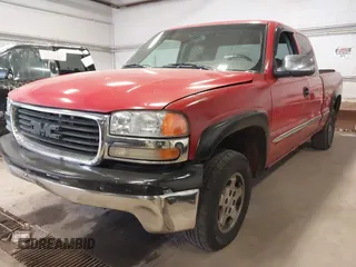 1999 GMC New Sierra 1500 SLE with VIN 1GTEK19T9XE502246, listed as a IAAI auction lot 42035971 with 351,757 mi miles. Bid and sale history available at carsss.com. Image 2.