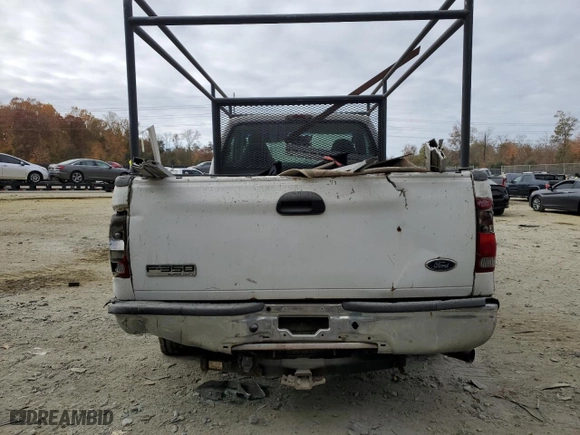 2006 Ford Super Duty F-350 SRW XL with VIN 1FTSF30516EB21488, listed as a Copart auction lot 78342414 with 228,341 mi miles and Salvage Title. Bid and sale history available at carsss.com. Image 6.