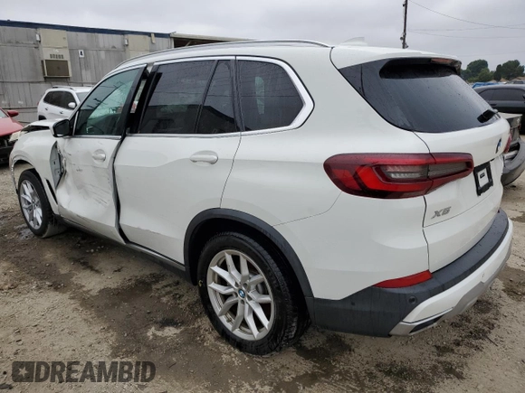 2020 BMW X5 xDrive40i z VIN 5UXCR6C02L9C46986, wystawiony jako Copart lot #59624005 z przebiegiem Nie podano mil oraz Szkoda całkowita • Salvage title. Historia ofert i sprzedaży dostępna na DreamBid. Obrazek 2.