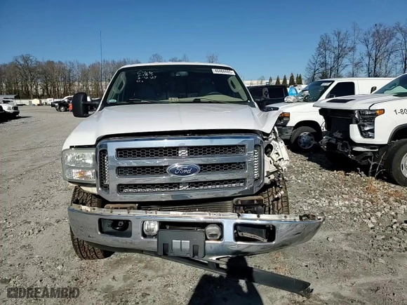 2005 Ford Super Duty F-250 XL with VIN 1FTSW21P85EC79643, listed as a Copart auction lot 46484485 with 152,299 mi miles and Salvage Title. Bid and sale history available at carsss.com. Image 11.