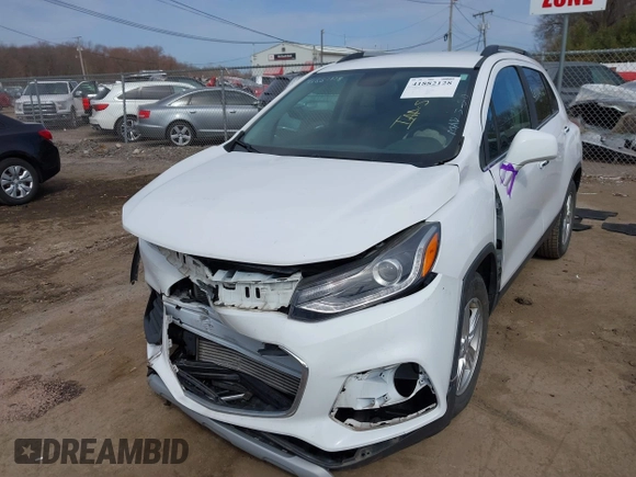 2018 Chevrolet Trax LT with VIN 3GNCJLSB6JL276835, listed as a IAAI auction lot 41882128 with 75,761 mi miles and . Bid and sale history available at carsss.com. Image 17.