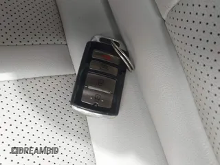 2015 Kia K900 Luxury with VIN KNALW4D44F6018536, listed as a IAAI auction lot 41795388 with 83,188 mi miles. Bid and sale history available at carsss.com. Image 11.