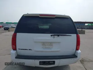 2007 GMC Yukon XL SLT with VIN 1GKFC16047R185002, listed as a IAAI auction lot 41933776 with 189,187 mi miles. Bid and sale history available at carsss.com. Image 17.