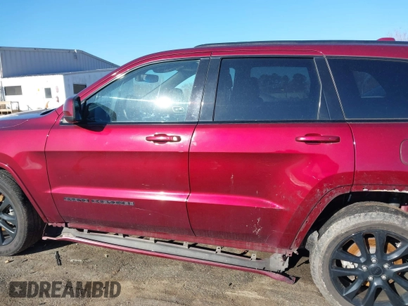 2020 Jeep Grand Cherokee Altitude z VIN 1C4RJEAG6LC392062, wystawiony jako IAAI lot #41773624 z przebiegiem 79 499 mil mil oraz . Historia ofert i sprzedaży dostępna na DreamBid. Obrazek 14.