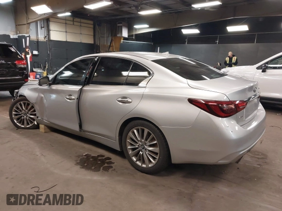 2018 Infiniti Q50 3.0t Luxe with VIN JN1EV7AR1JM430680, listed as a IAAI auction lot 41899270 with Not Provided miles. Bid and sale history available at carsss.com. Image 3.
