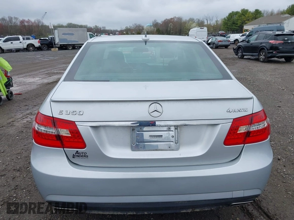 2012 Mercedes-Benz E 350 Luxury with VIN WDDHF8JB2CA655121, listed as a IAAI auction lot 41952558 with 106,155 mi miles and . Bid and sale history available at carsss.com. Image 16.