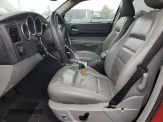 2006 Dodge Magnum z VIN 2D8GZ57226H348199, wystawiony jako Copart lot #57890235 z przebiegiem 205 057 mil mil oraz Tytuł czysty. Historia ofert i sprzedaży dostępna na DreamBid. Obrazek 7.