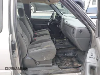 2005 Chevrolet Silverado 1500 LS with VIN 2GCEC19V851328750, listed as a IAAI auction lot 42138127 with 224,566 mi miles and . Bid and sale history available at DreamBid. Image 5.