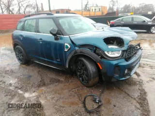 2022 MINI Countryman Cooper S with VIN WMZ83BR06N3N39575, listed as a IAAI auction lot 41477701 with 33,435 mi miles. Bid and sale history available at carsss.com. Image 1.